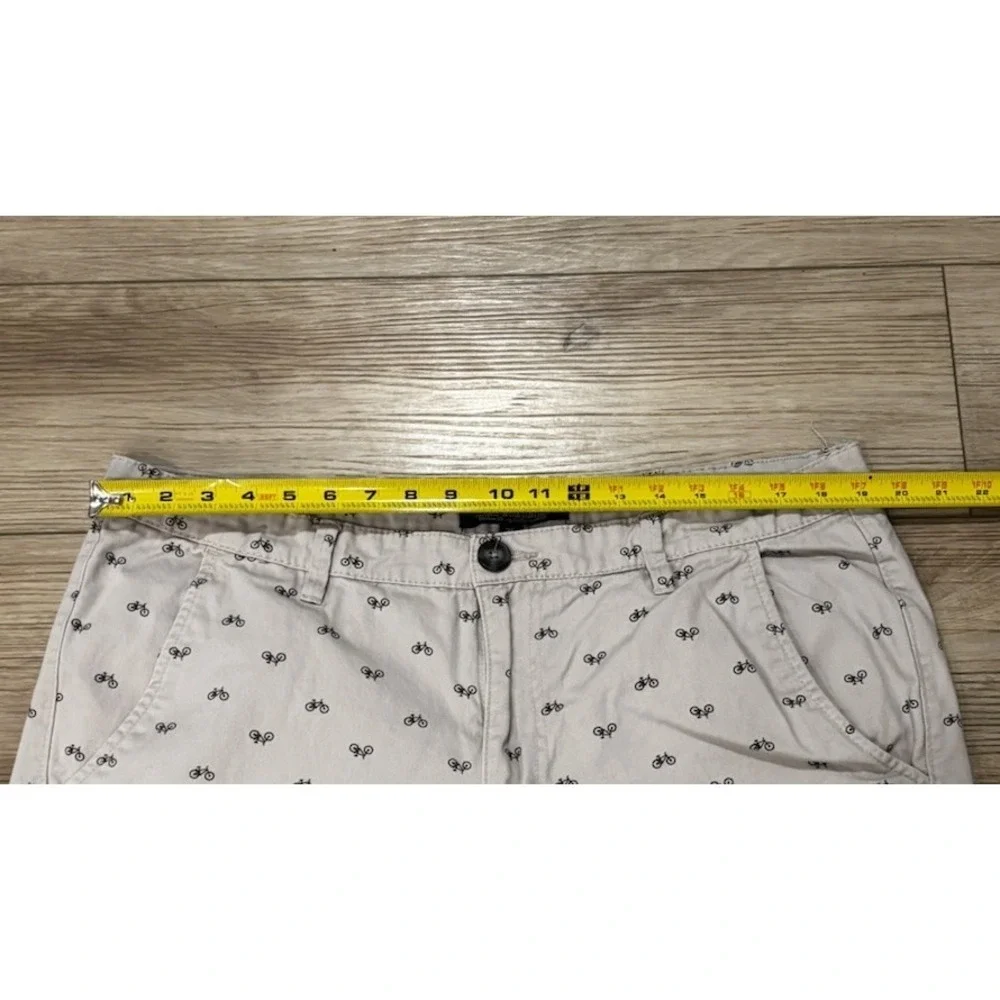 Sunday‎ Work Clothes Shorts Mens 36 Lot Of 2 Chino Preppy Vacation Cruise Wear